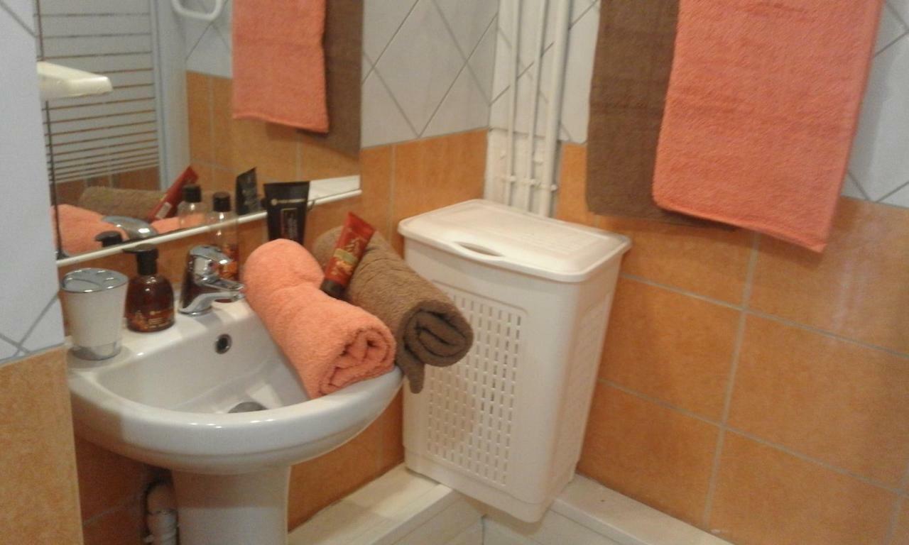 شقة Coquet F2 Climatise Avec Piscine Au Lamentin لو لامينتين المظهر الخارجي الصورة